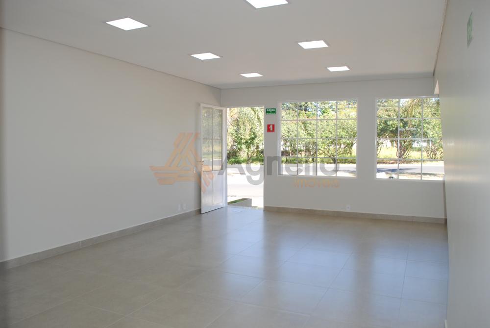 Alugar Comercial / Loja em Franca R$ 1.000,00 - Foto 4