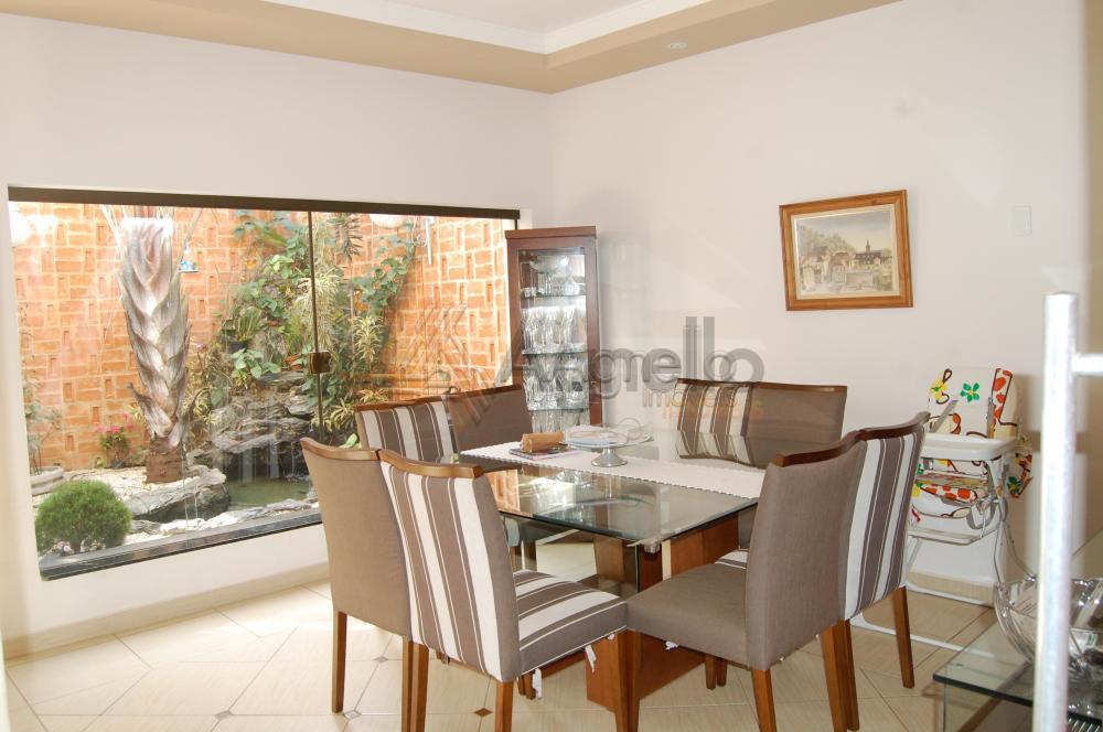 Franca Casa Venda R$550.000,00 3 Dormitorios 3 Suites Area do terreno 250.00m2 Area construida 176.73m2 Franca Casa Venda R$550.000,00 3 Dormitorios 3 Suites Area do terreno 250.00m2 Area construida 176.73m2