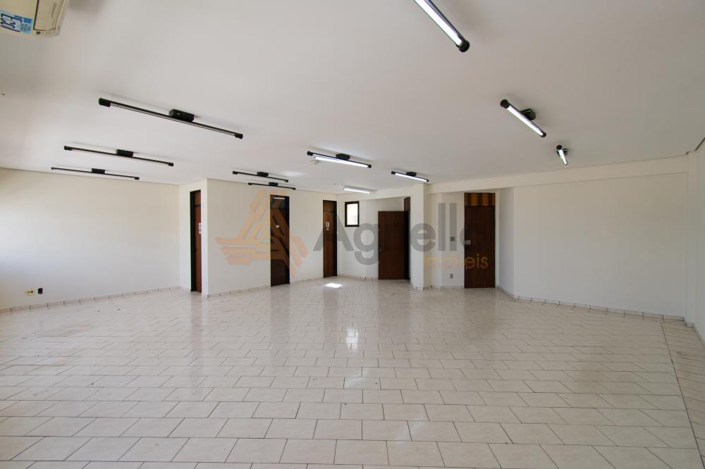 Comprar Casa / Comercial em Franca apenas R$ 260.000,00 - Foto 4 Comprar Casa / Comercial em Franca apenas R$ 260.000,00 - Foto 4