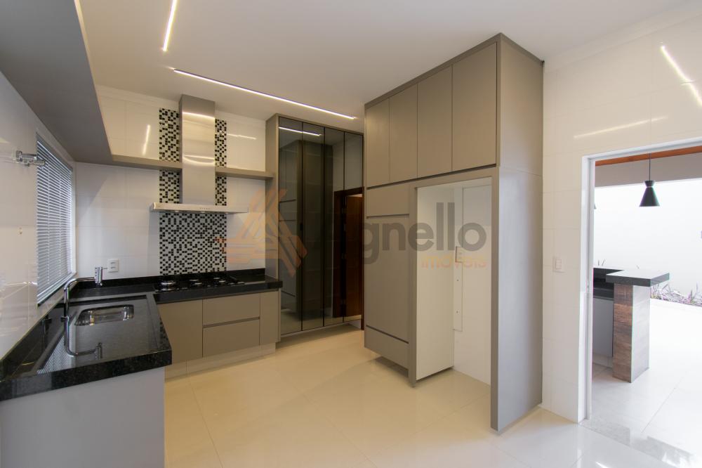 Comprar Casa / Padrão em Franca apenas R$ 850.000,00 - Foto 6 Comprar Casa / Padrão em Franca apenas R$ 850.000,00 - Foto 6