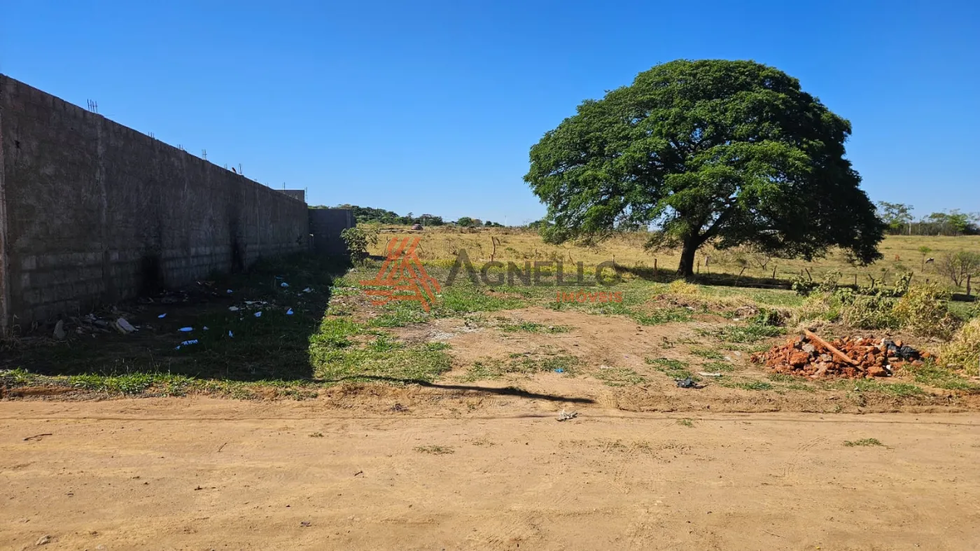Comprar Terreno / Chácara em Franca R$ 180.000,00 - Foto 1