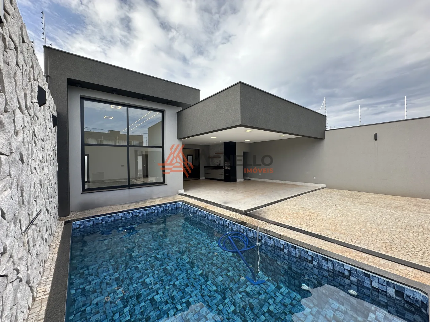 Comprar Casa / Bairro em Franca R$ 1.400.000,00 - Foto 1