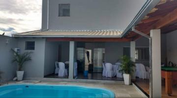 Alugar Casa / Bairro em Rifaina. apenas R$ 750.000,00