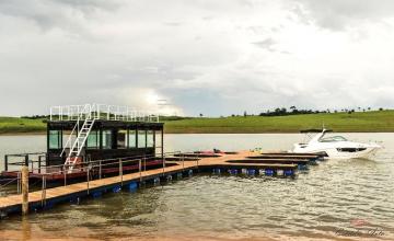 Alugar Terreno / Condomínio em Cássia. apenas R$ 250.000,00