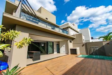 Casa / Condomínio em Franca/SP 