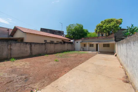 Alugar Casa / Bairro em Franca. apenas R$ 230.000,00