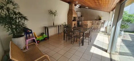 Vende-se ótima casa no Parque Francal!