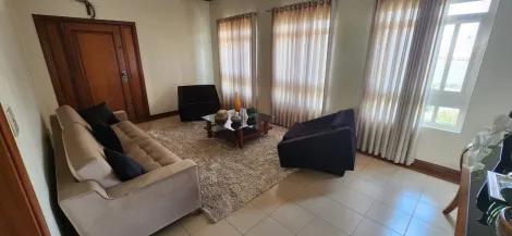 Vende-se ótima casa no Parque Francal!