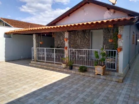 Alugar Casa / Bairro em Franca. apenas R$ 420.000,00