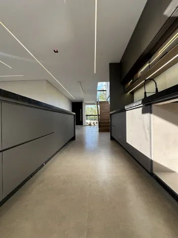 imagem 4 - Vende-se excelente Sobrado em Condomínio Fechado com três amplas suítes, rico em planejados ! imagem 4 - Vende-se excelente Sobrado em Condomínio Fechado com três amplas suítes, rico em planejados !
