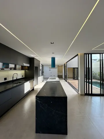 imagem 5 - Vende-se excelente Sobrado em Condomínio Fechado com três amplas suítes, rico em planejados ! imagem 5 - Vende-se excelente Sobrado em Condomínio Fechado com três amplas suítes, rico em planejados !