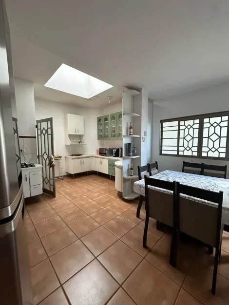 imagem 5 - Vende-se excelente sobrado localizado no Bairro Vila Exposição! imagem 5 - Vende-se excelente sobrado localizado no Bairro Vila Exposição!